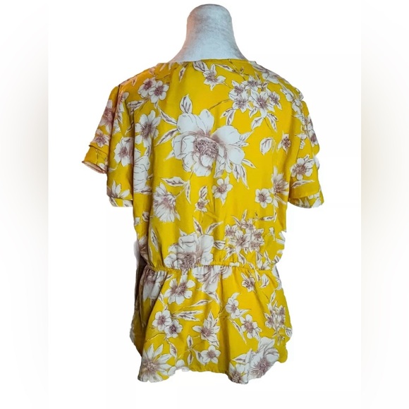 Meraki Woman's Yellow Floral V-Neck Short Sleeve Waist Tie Blouse Size XL NWT - Picture 2 of 14